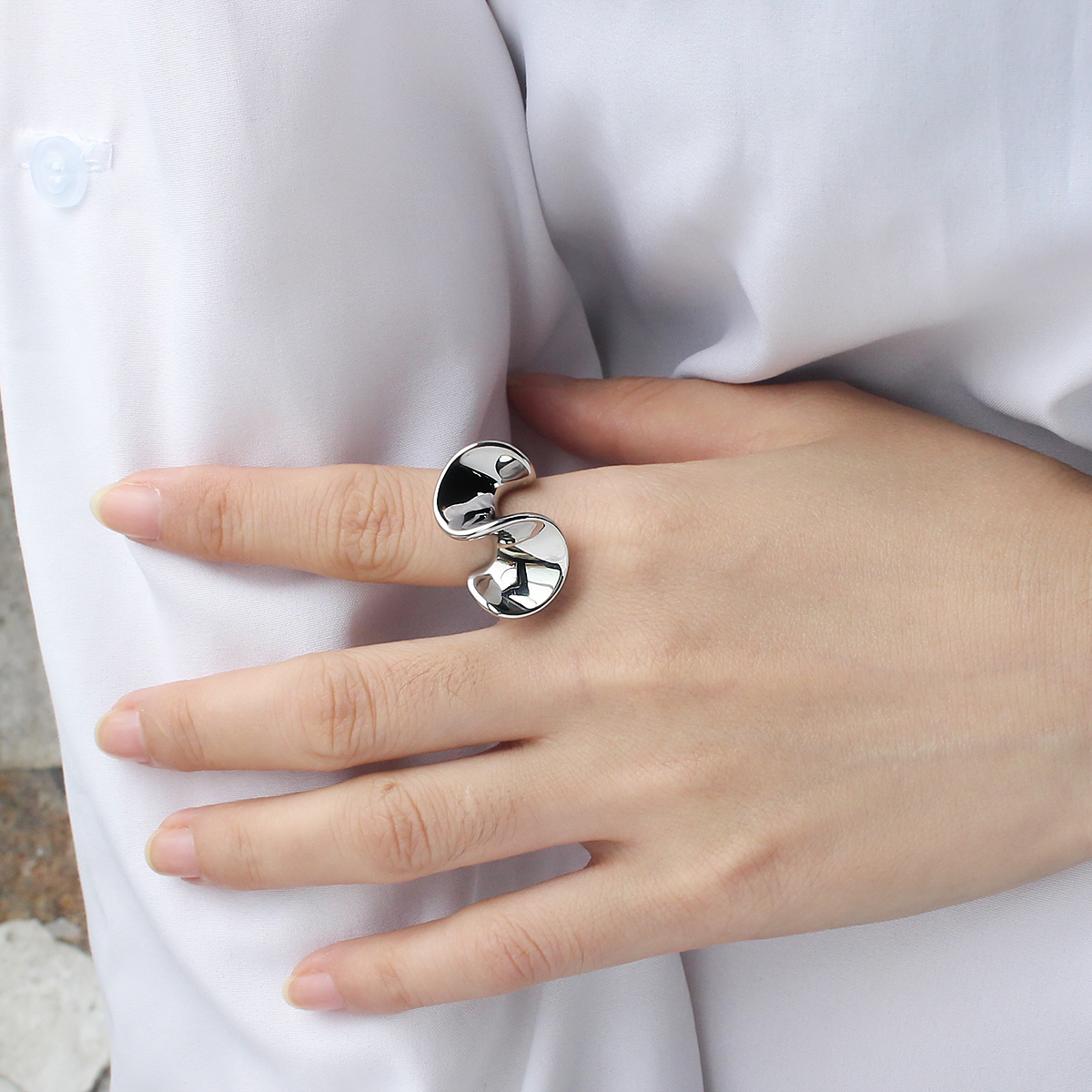 Popular 18k Gold Plated Wave Skirt's Hemline Ring Waterproof Stainless Steel Geometric Pleated Ring for Women