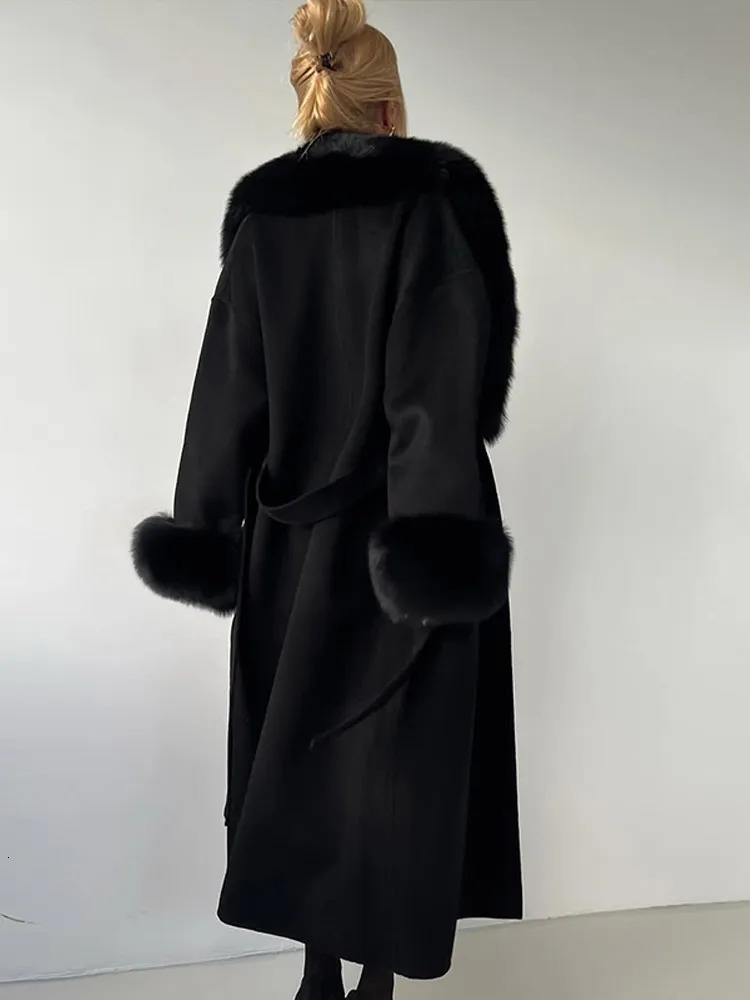 Retro Black Fur Patchwork Woolen Coat Women Chic Full Sleeve Vneck Lace Up Loose Overcoat Lady Winter Commute Outerwear 251027