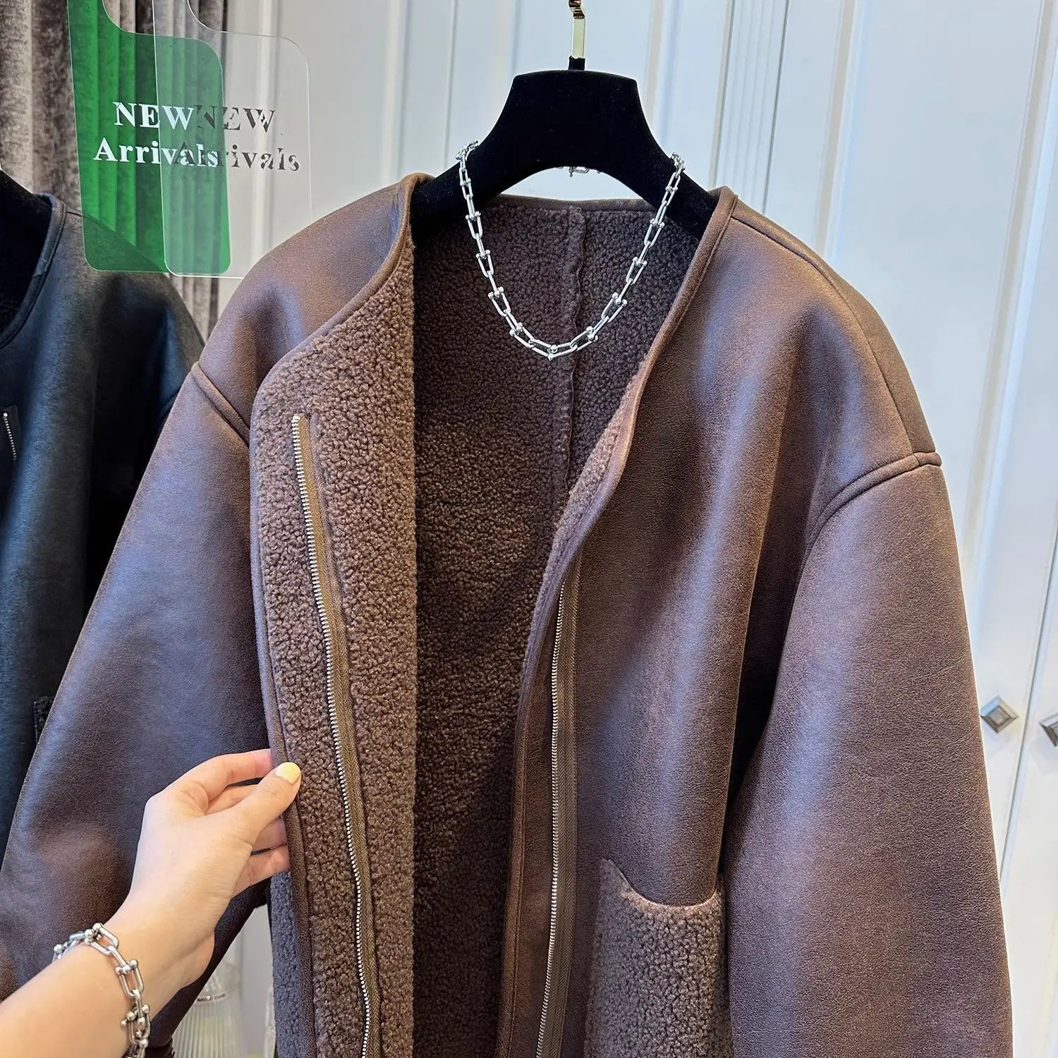 Plus Size Stunning Zipper Leather And Fur Spliced round Neck Jacket Womens Summer Warm Casual OnePiece Outerwear Short 251027