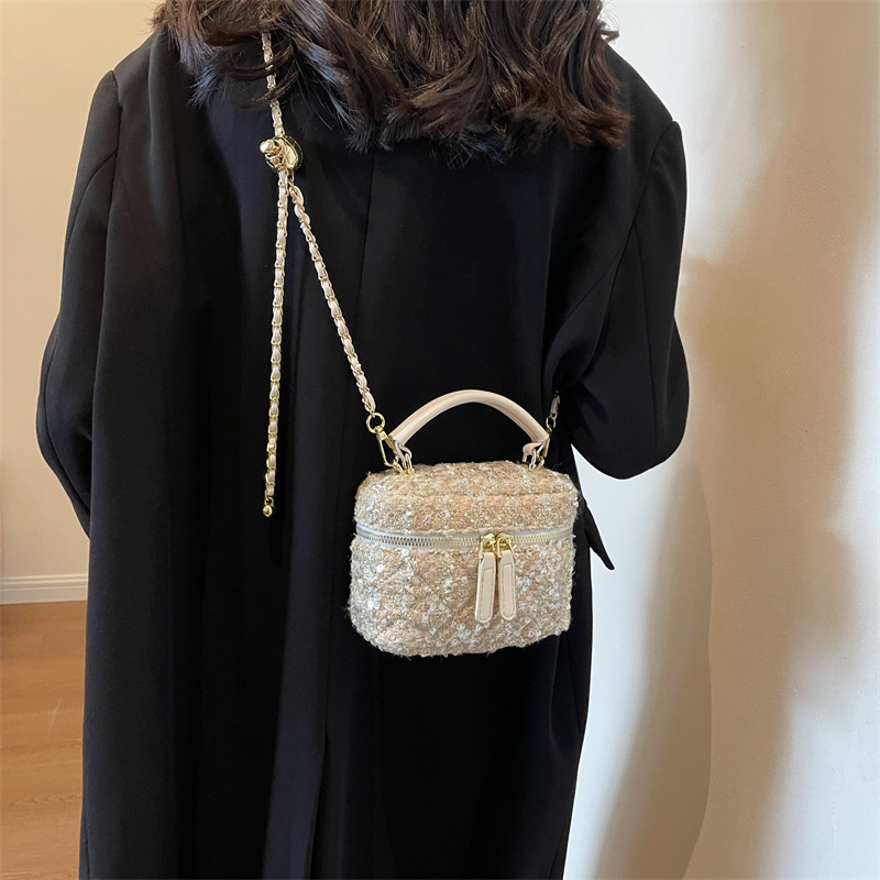 Free delivery designer shoulder bag Solid color minimalist comfortable handbag for daily casual fashion