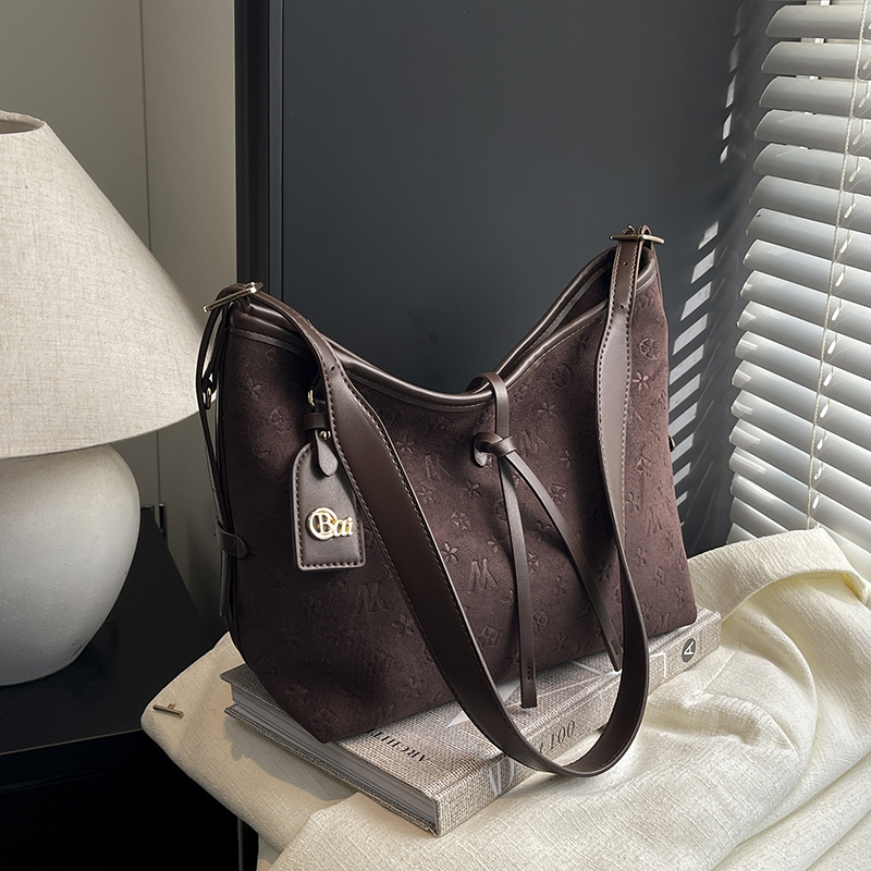 2025 New Women's Fashion Shoulder Bag, Casual, Simple, Advanced, Classic Banquet Bag, Women's Spring Multi functional Essential Handheld Sho