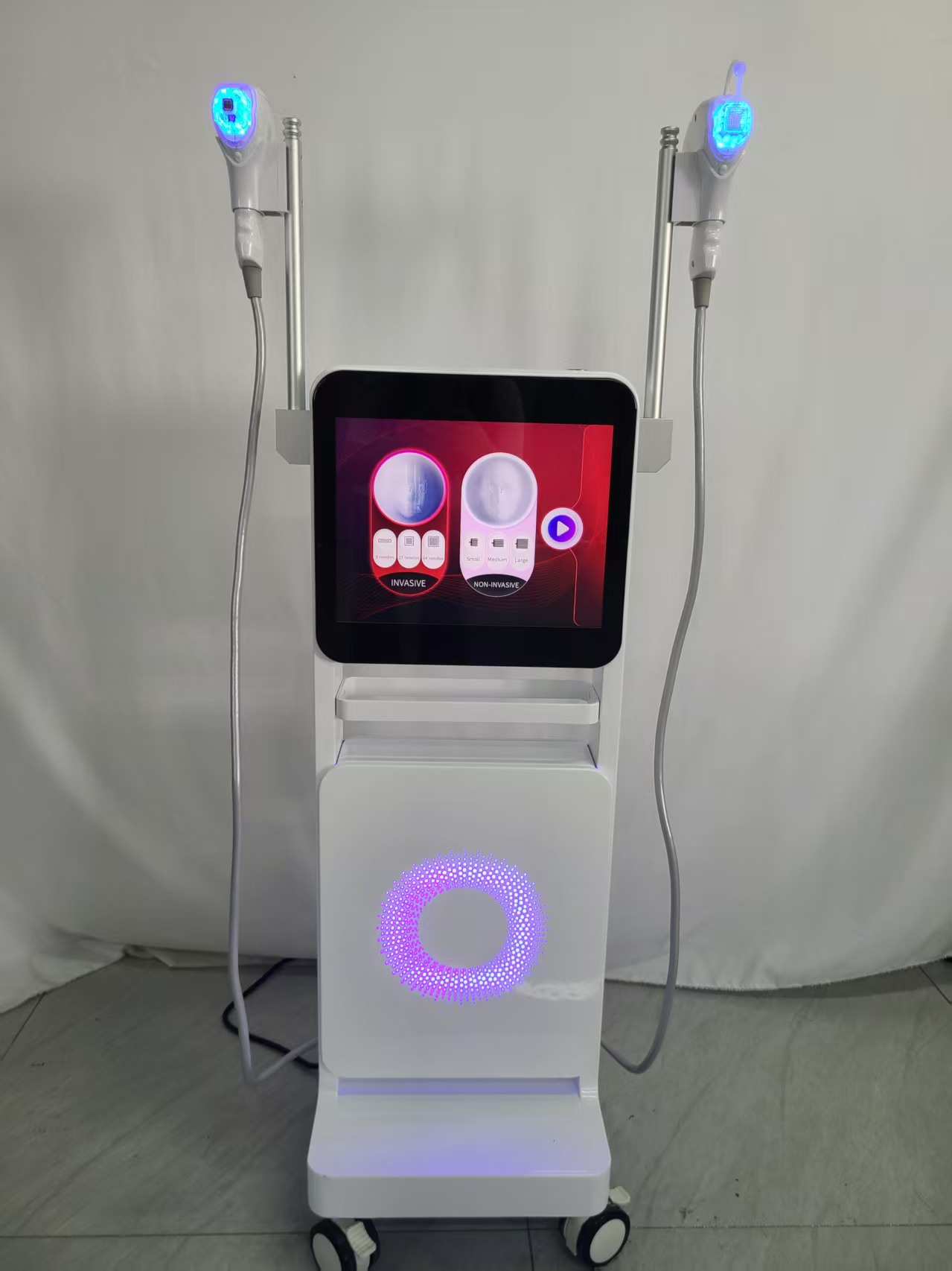 Rf Microneedle Acne Scar Removal Device Is a Highly Effective Anti-Aging and Skin Tightening Beauty Device, a Must-Have For Professional Skin Care HOT