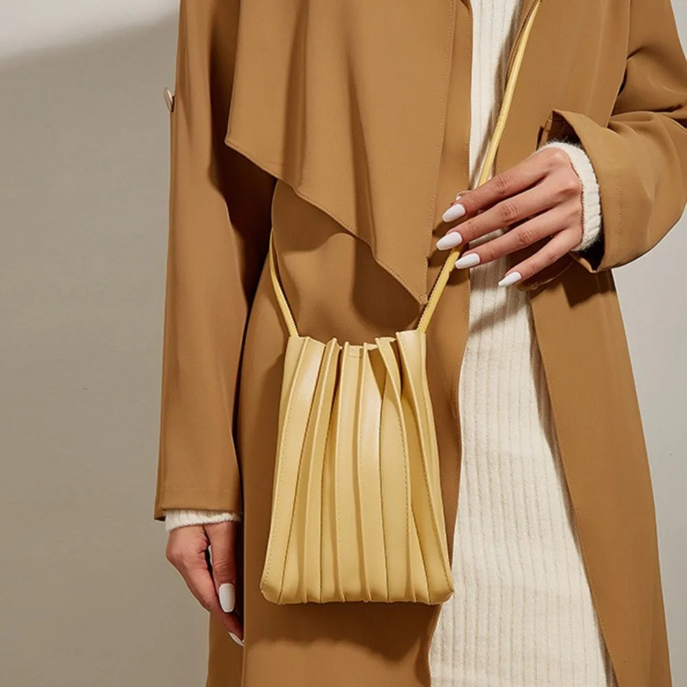 Soft PU Mobile Phone Bag Pure Colors Mini Single Shoulder Bag Durable Crossbody Bag For Women Girls Outdoor Storage Bag 6Colors 251027