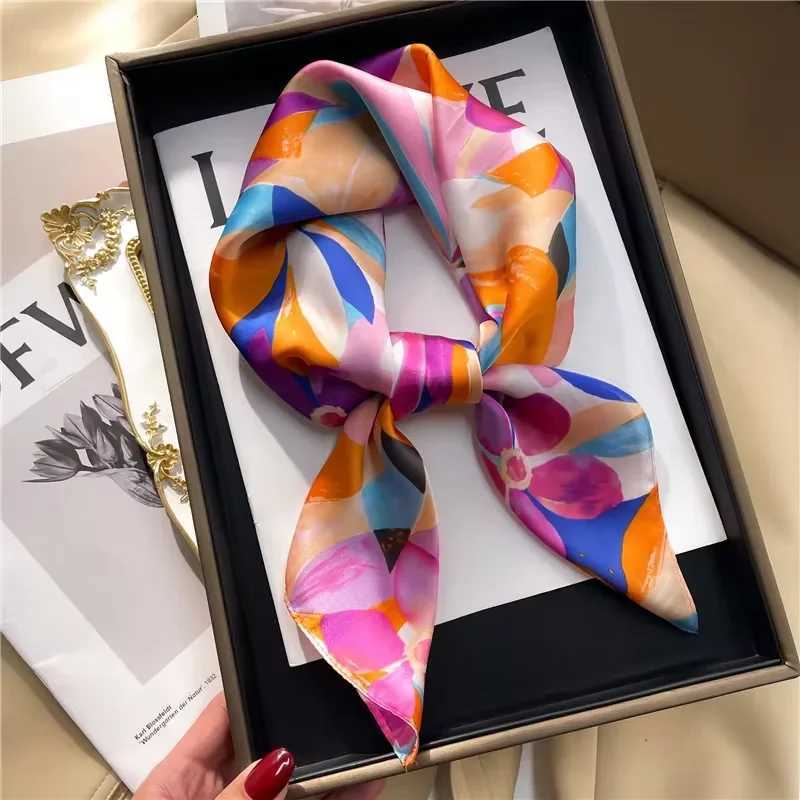 1pcs 70cm Plantprinted Silk Scarf Wen Simated Silk Egant and Versati wear Bag Clothing and Accories Square ScarfW251027