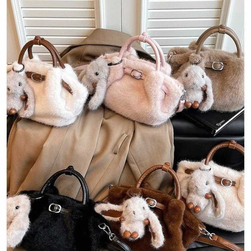 Luxury Womens Shoulder Bag Crafted From Premium Leather Featuring Paris Style And Casual Elegant Vintage Look Y251027