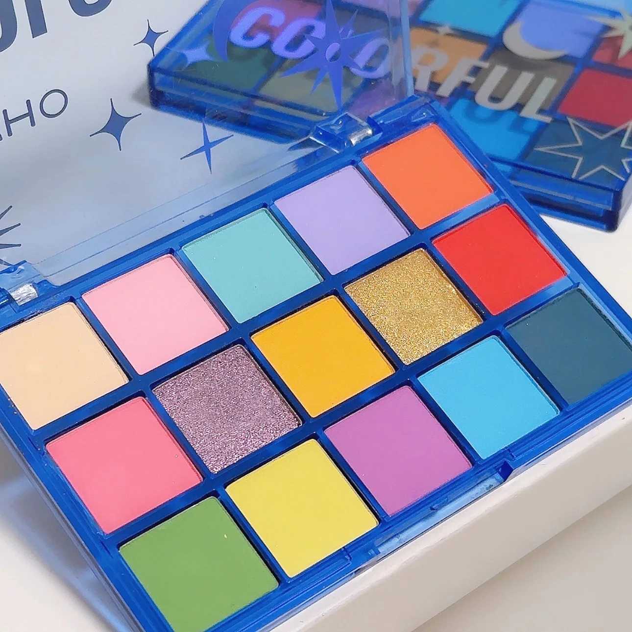 Christmas Rainbow 15 Color Eye Shadow Makeup Plate Performance Stage Makeup Glitter Pearl Matte Eyeshadow Eyes Makeup CosmeticsXJ251027