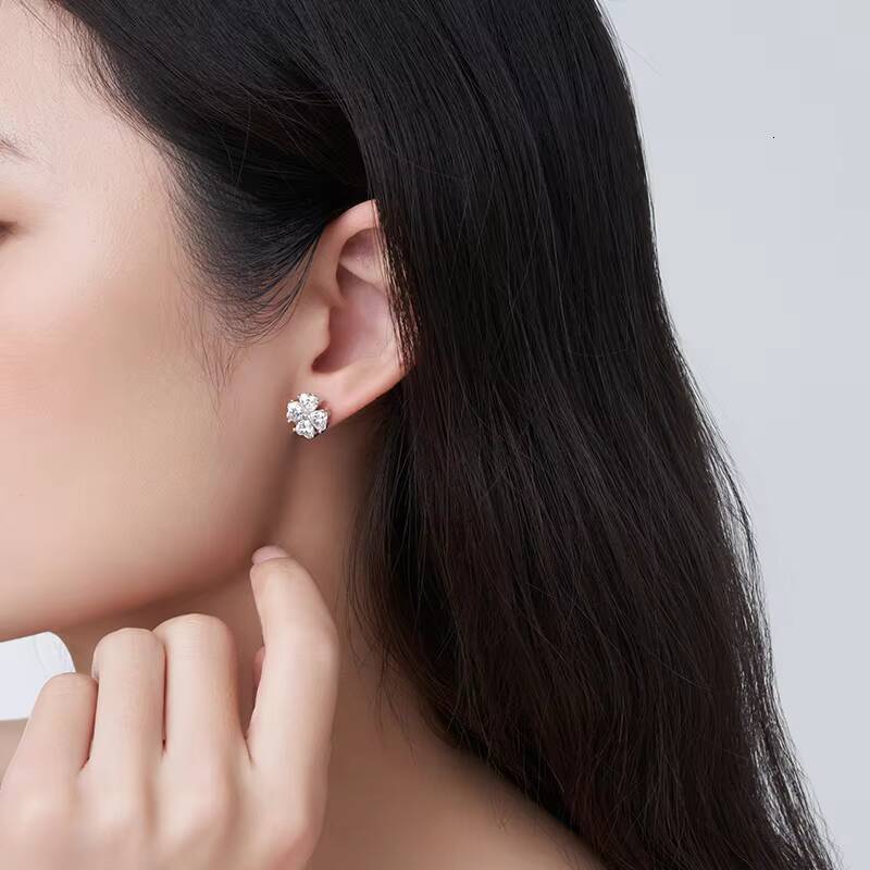 Custom 925 Sterling Silver Moissanite Fashion Jewelry Heart Cut Flower Design Gold Plated GRA Certificate Stud Women Earrings