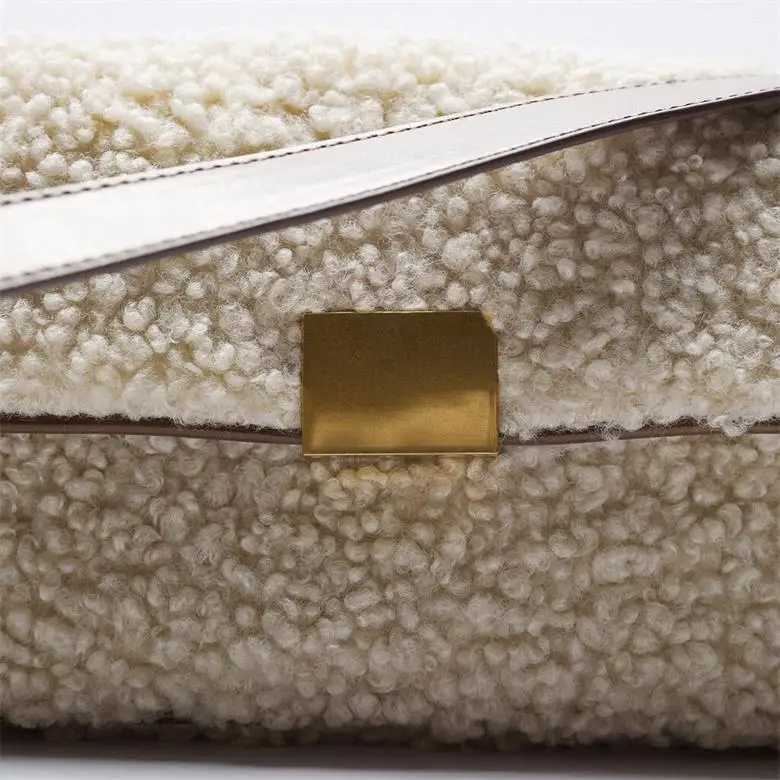 Fashion Women Bags Faux Lamb Fur Shoulder Bags Luxury Tote Female Faux Woolen Fur Plush Flap Handbag Y251027