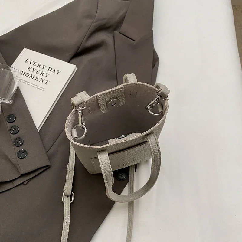 LEFTSIDE Mini PU Leather Shoulder Bag Lady Handbags and Purses Women 2024 Y2K Korean Fashion Solid Color Crossbody Bag 251027