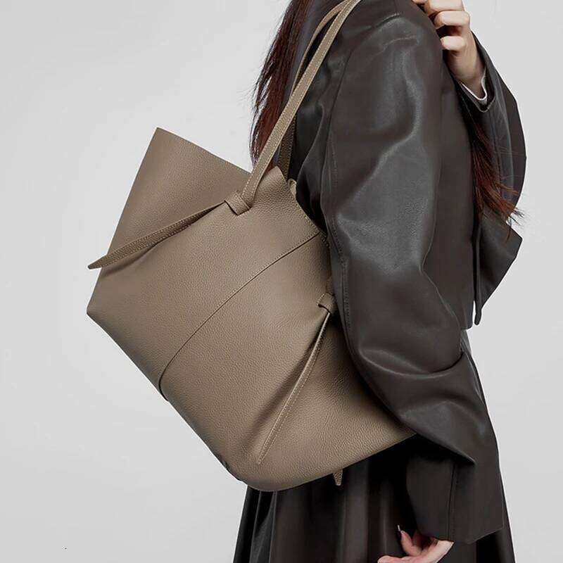 Toptrends Cow Genuine Leather Trapeze Underarm Shoulder Bags For Women 2025 Designer Large Capacity Tote Ladies Handbags