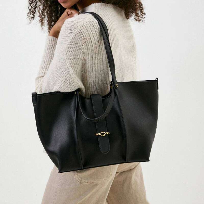 Special Offer Women Handbags Fashion Highend Tote Elegant Black Large Capacity Commuting High Quality Shoulder Bag