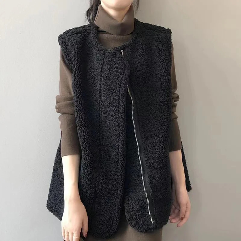 Womens Autumn Winter Lamb Wool Vest Jacket Korean Loose Two Sided Wearing Deer Fur Sleeveless Coat Female Casual Zipper Jackets 251027