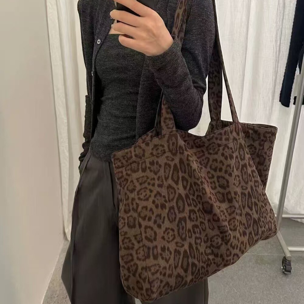 Designer's new suede leopard print handbag fashionable autumn and winter thick large capacity women's bag