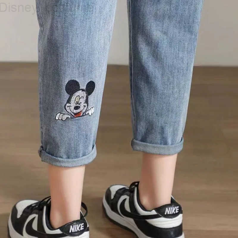 Disney Creative series Mickey womens new cute cartoon embroidery pattern simple fashion loose comfortable highwaisted jeans H251027