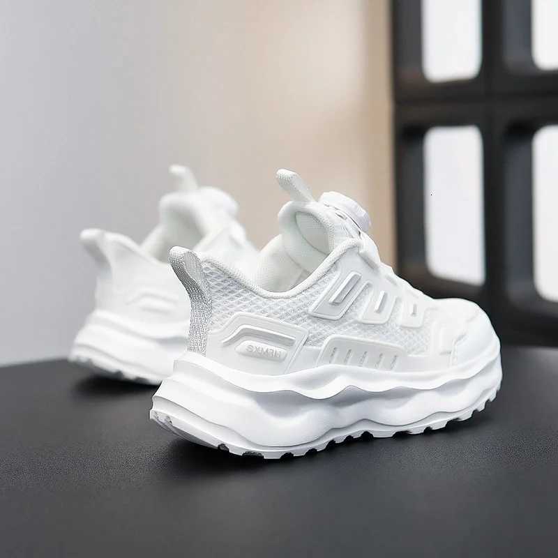 New mesh breathable small white shoes for boys and girls campus soft soled running shoes for middle school children and students Z251027