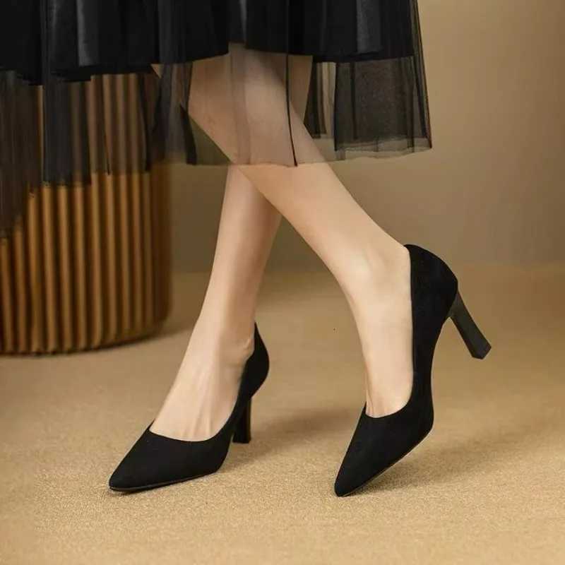 New In Black Special Head Spiral Pattern Fi Womens Shoes Pointed Fine Heel Wedding High Heels Banquet Nighlub with ShoesXJ251027