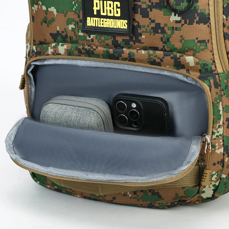 Camouflage largecapacity backpack zipper closure hiking traveling outdoor adventure backpack 251021