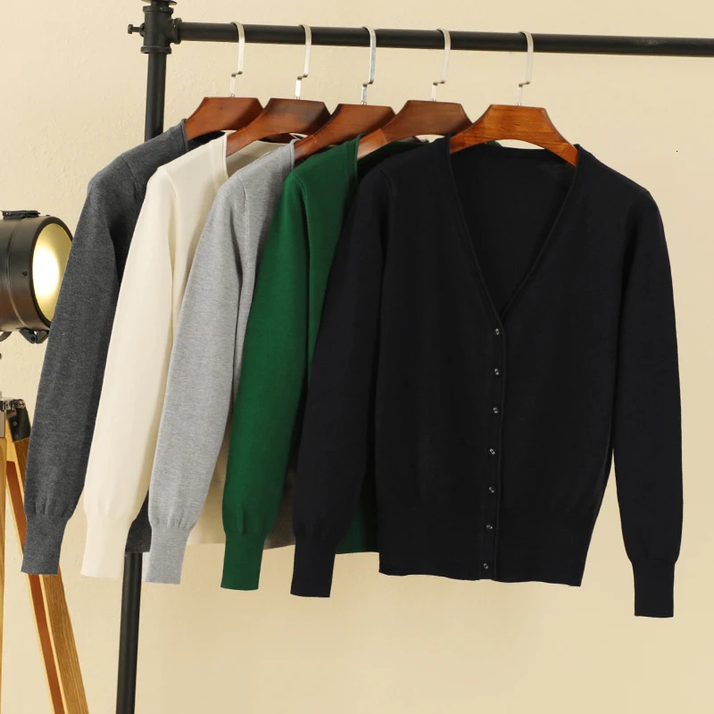 Black Cropped Cardigan Female Clothing Blouses Womens Coat Spring 2025 Long Sleeve Top Korean Fashion Knitted Sweater 251027