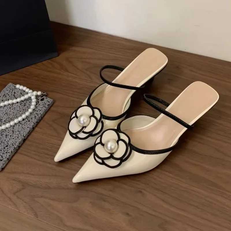 2025 Flower Pointed Toe High Heels Women Luxury Designer Sandals Female Summer Elegant Fi Pumps Flower Mule Slippers WomenXJ251027