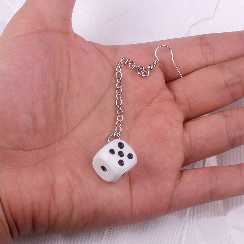 Creative Designer earrings fashionable dice earrings exquisite unique personality pendant earrings for women free shipping luxury earrings birthday gi