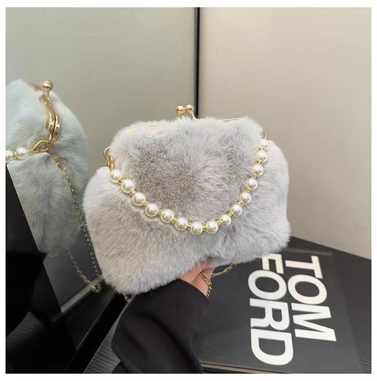 New Autumn Winter Pearl High-End Handbag Shell Plush Chain Single Shoulder Crossbody Women's Bag