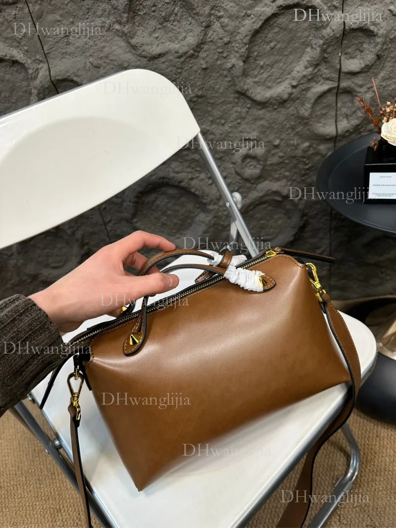 DHGM designer's new the way Pillow Large capacity hand-held crossbody Solid color daily commute bag