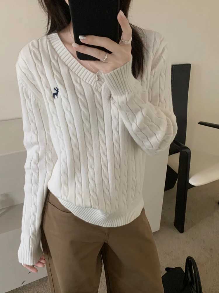 4Colors 2024 autumn Winter Korean style V Neck Twist Embroidery Vintage Slim Knitted Sweater and pullover womens X3522T251027