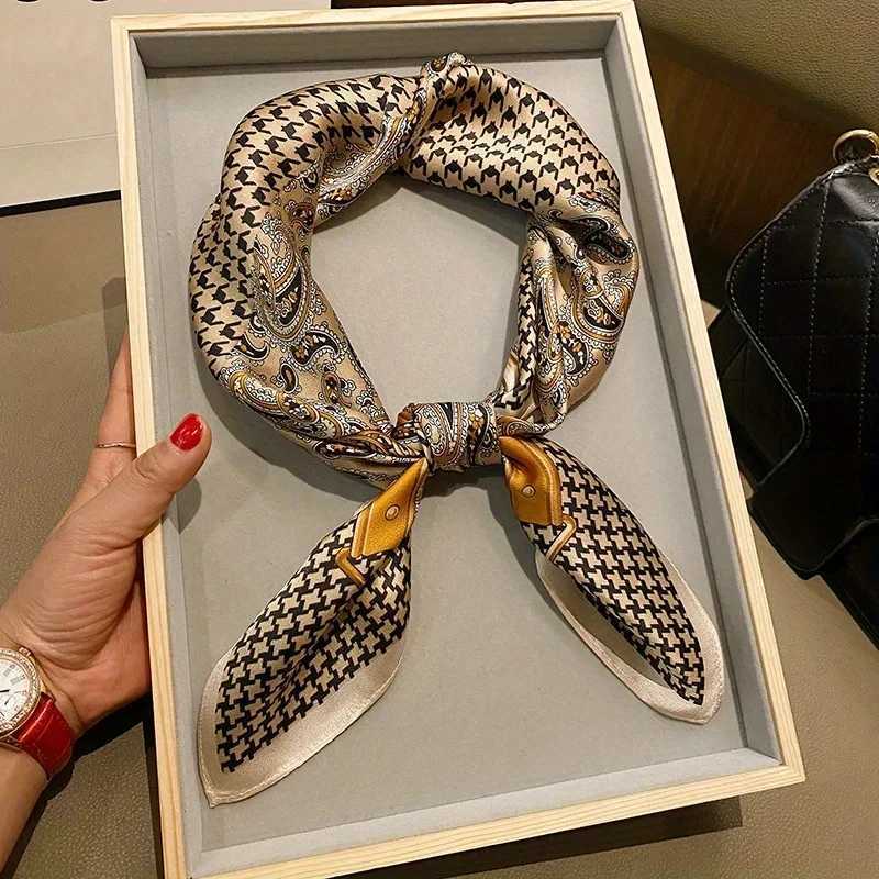 Luxury Paisy Houndstooth Printed Square Scarf Soft Satin Thin Smooth Neck Scarf Vintage Sty Sunscreen scarf For WenW251027