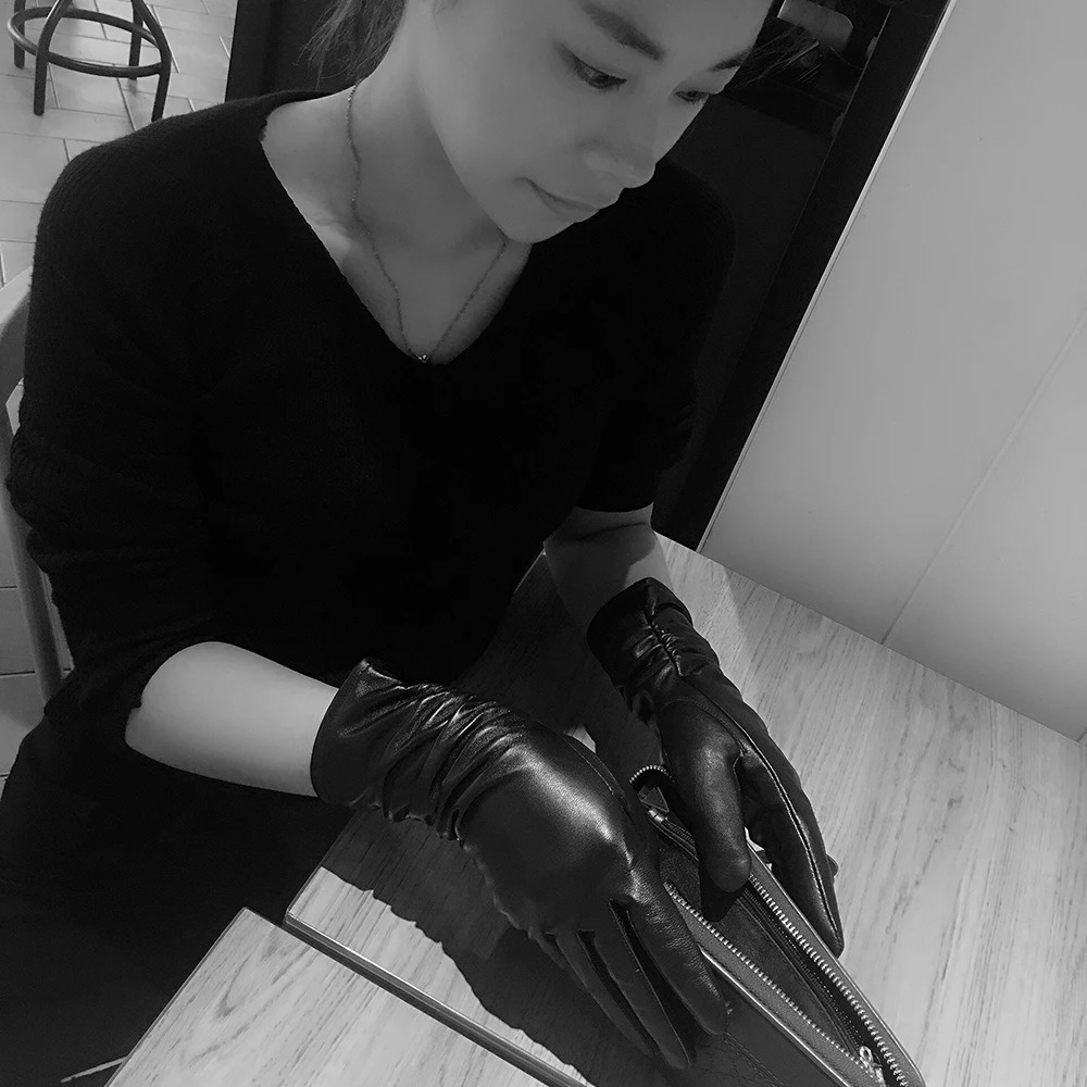 25cm Classic Pleated Genuine Leather Glove Color Real Leather Gloves Sheepskin Leather Femal Winter Gloves 251021