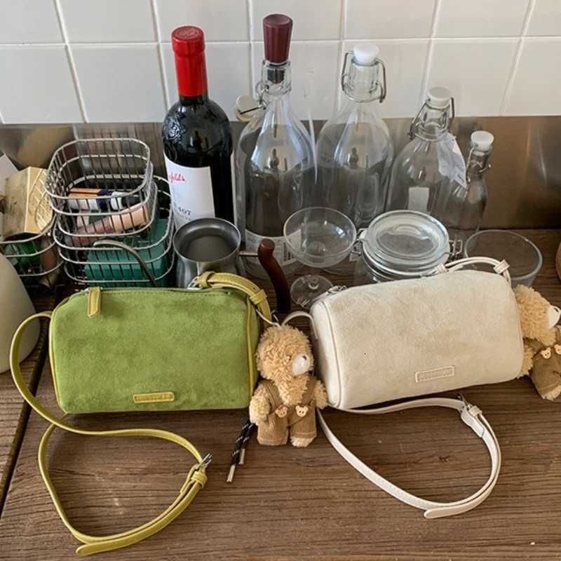 Mobile Phone Bag Fashionable Crossbody Bags for Women Shoulder Bags Casual Retro Suede Bucket Bag Designer Bags Y251027