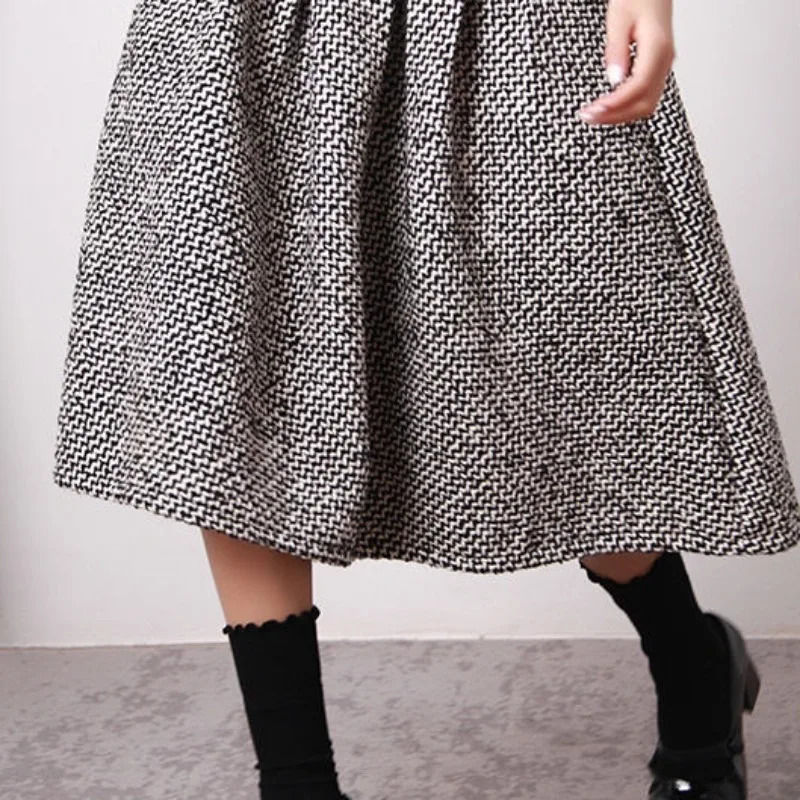 Matakawa Woolen Faldas Mujer Plaid Vintage Thick Autumn Winter Korean Fashion Women Skirts High Waist Aline Retro Long Skirt 251027