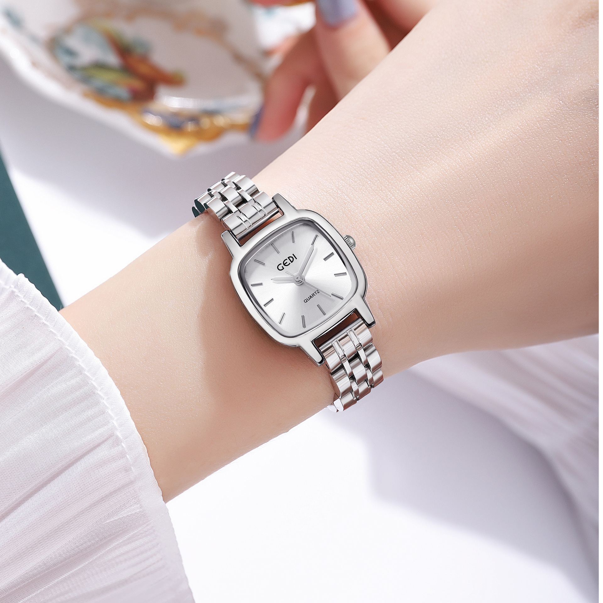 Designer Luxury Watch GEDI Niche High-end Feel Watch Simple Student Style Steel Band Quartz Watch Waterproof Women's Watch
