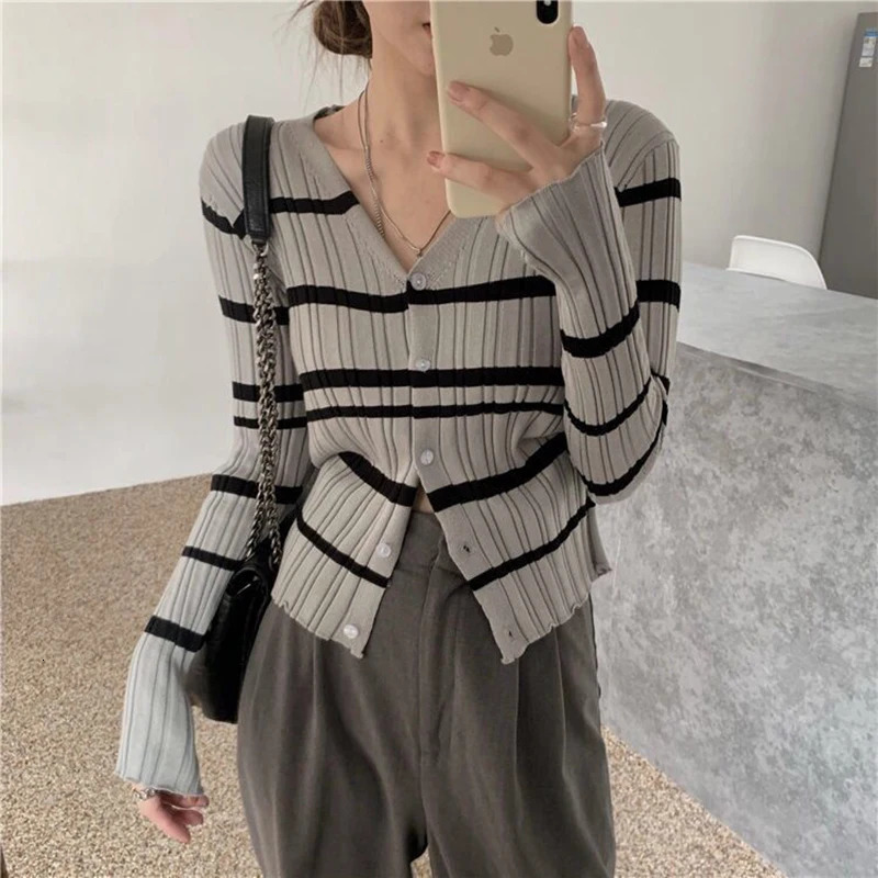 Y2k Stripe Women Cardigan Korean Knitted Slim Button Female Casual Tops Autumn Fashion All Match Chic V Neck Ladies Crop Top 251027