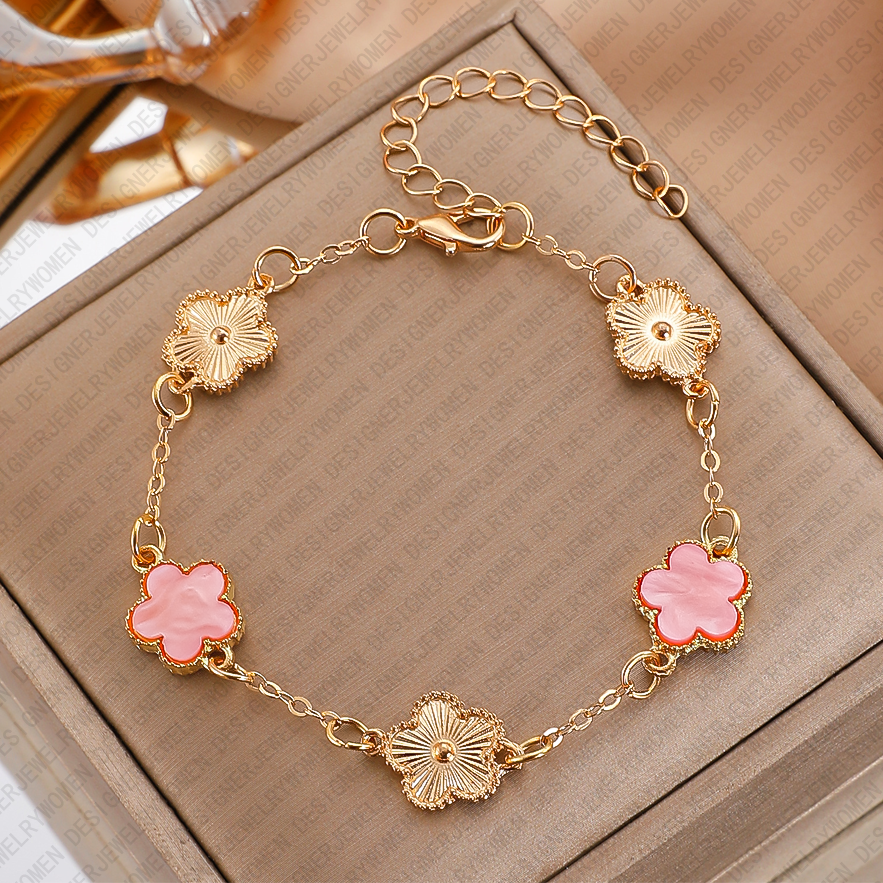 Designer Bracelet for Women Gold Flower Bracelets Shell Bangle Classic Bangles Luxury Jewlery Designer for Women Elegant Sophisticated Timeless Gift P