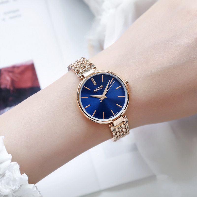 Designer Watch New Steel Strap Women's Luxury Korean Style Bracelet Watch Fashion Electronic Quartz Watch