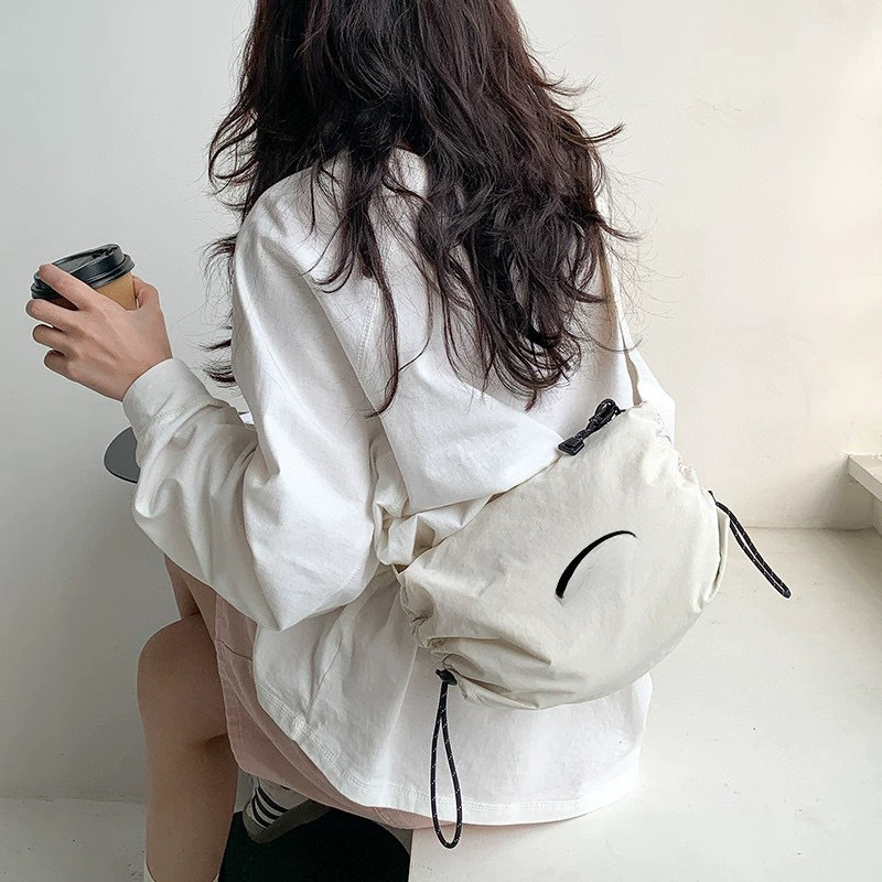 Designer Fashion Lightweight Sports Shoulder Bag New Trendy Crossbody Bag Lightweight Waterproof Travel Leisure Bag