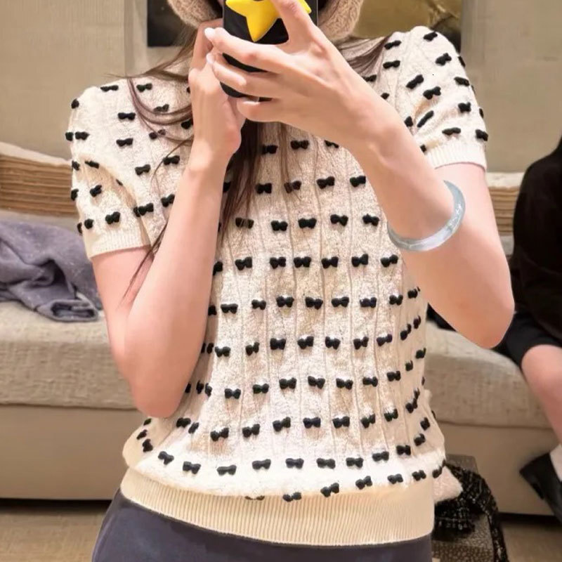 Designer Women's Black White Bow Tie Short Sleeve Pullover Retro Y2K Wool Blend Round Neck Soft Two Colors Luxury High Quality Chic Outerwear Clo