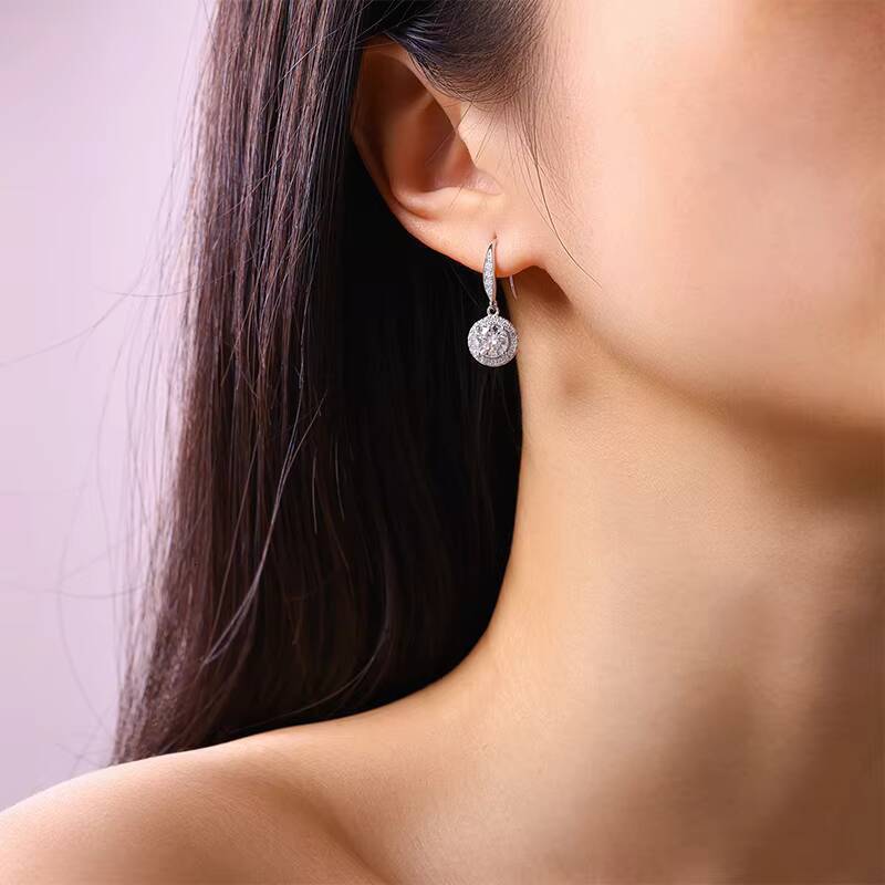 Custom S925 Sterling Silver Trendy Certified Moissanite Earrings Gold Plate Charm Women Luxury Four Claw Design Wire Earrings