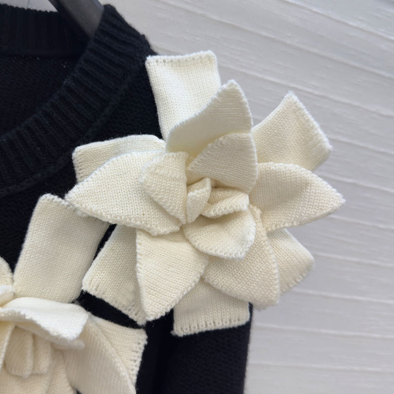 Luxury Designer Women's 3D Camellia Black Knit Dress Classic Simple Wool Blend Round Neck Mini Shift French Elegant Long Sleeve Soft Clothing S10