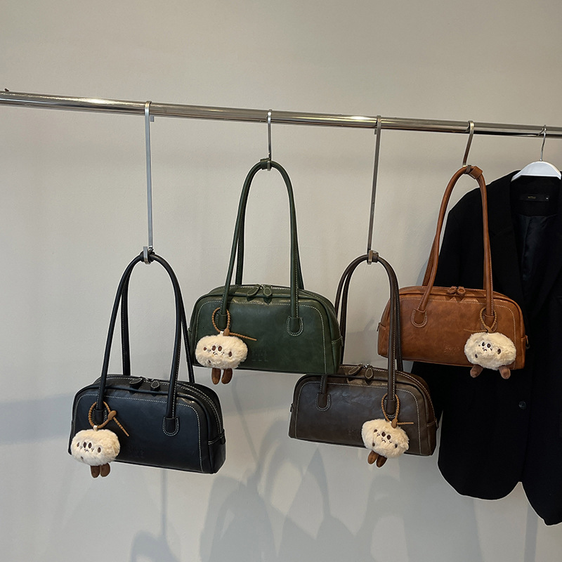 Free shipping designer bag Autumn and Winter New Fashion Pillow Bag Large Capacity Underarm Bag Textured Commuter Bag Women Bag