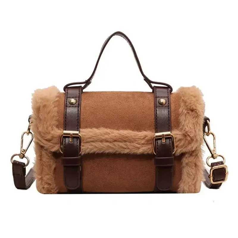2024 New HighEnd Feelins AutumnWinter Niche Crossbody Bag Womens Versatile CambSmall Square Bag Y251027