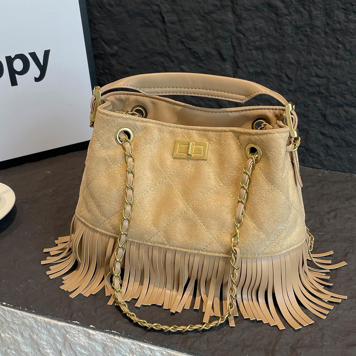 hot Free delivery designer shoulder bag Fashionable solid color minimalist handbag for daily leisure and comfort