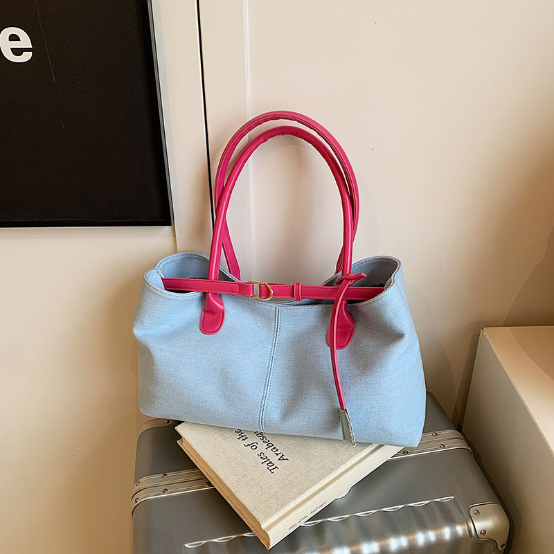 Free shipping designer bag Large Capacity Commuter Bag Underarm Bag for Women New Canvas Handheld Tote Bag Crossbody Lightweight