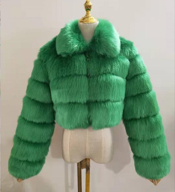 Elegant Ladies' Short-Collar Jacket Featuring Plush Fake Fox Tail Sleeves & Stylish Fur-Like Finish