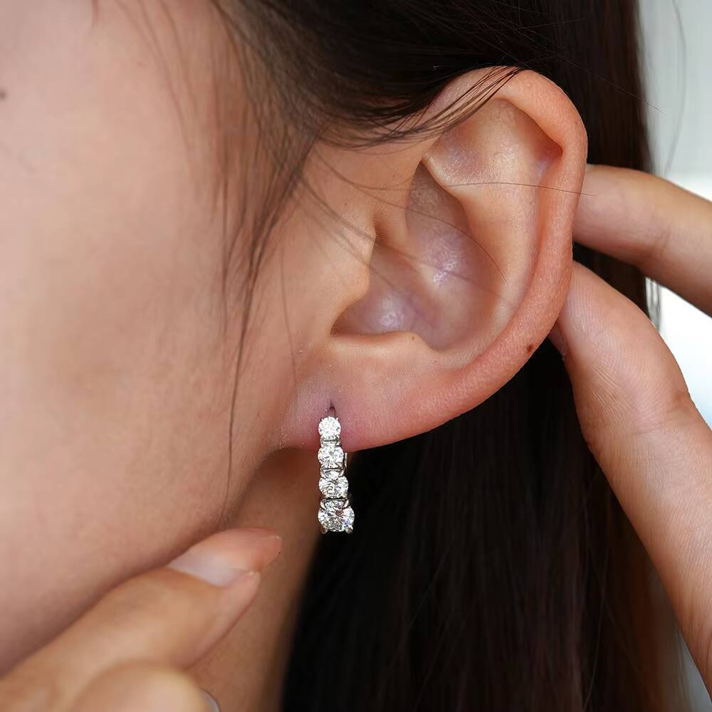 Luxury Brand Jewelry Pure Silver 925 White Moissanite Diamond Stones Stud Earrings for Girls