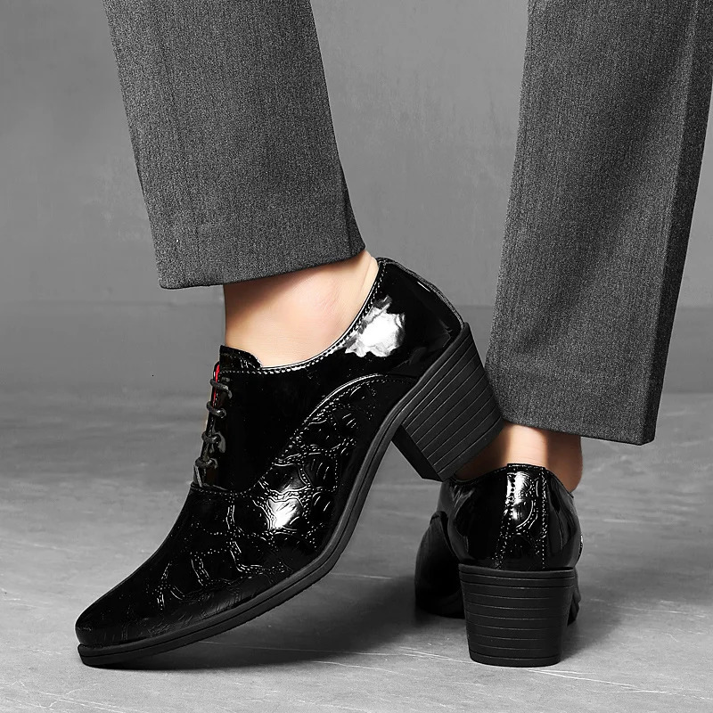 Red High Heel Mens Shoe Fashion Moccasin Man Wedding Shoes Groom Pointed Toe Dress Shoes Men Leather Oxford 251027