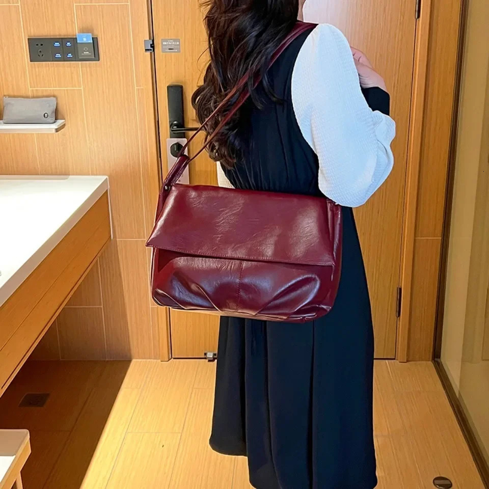Burgundy Large Leather Bag Women er Solid Color Crossbody Bag Soft Casual Shoulder Bag Women Bolsa Purse 251027