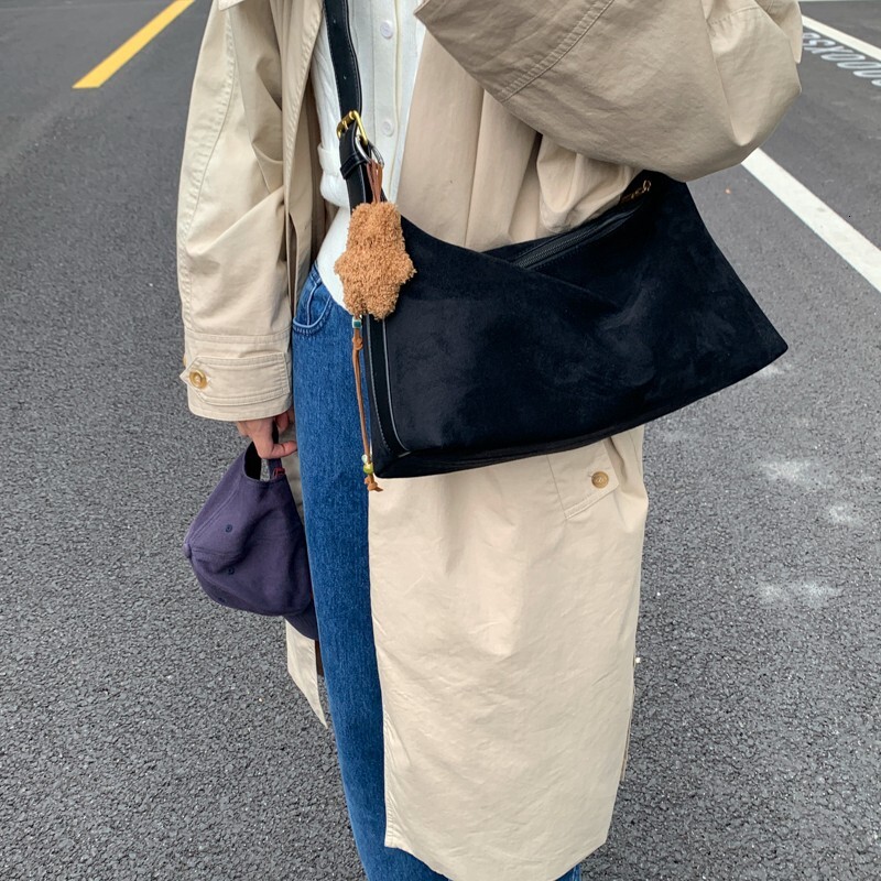 Free shipping designer bag Frosted Pillow Bag Niche Underarm Bag Autumn New Single Shoulder Tote Bag Versatile Crossbody Bag for Women