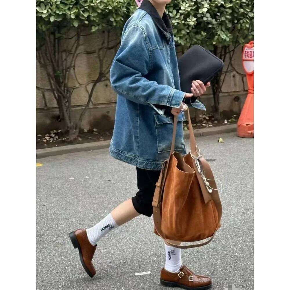 Business Commuting Outdoor Portable Suede Ear Tote Shoulder Crossbody Handbag Bucket Bag Master Handmade Light Gift