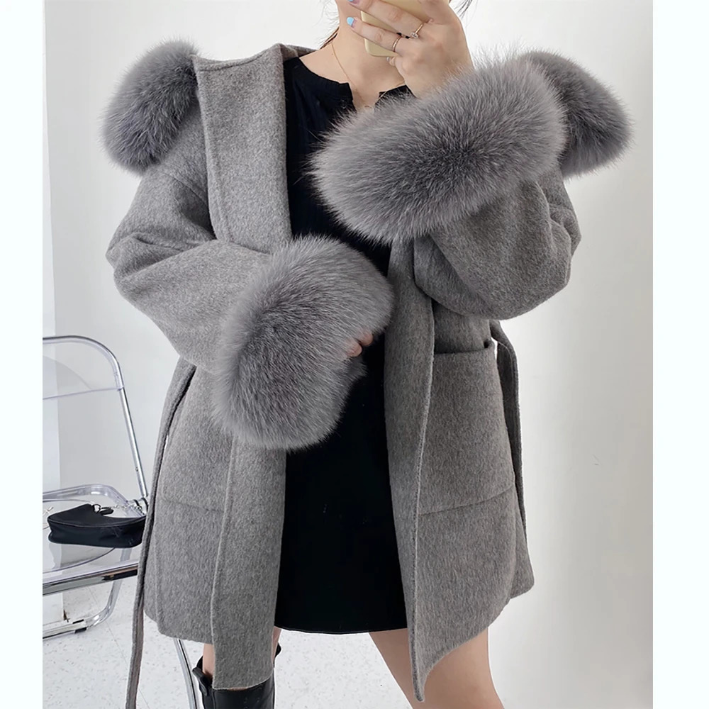 Oversize Ladies Outerwear Real Fur Coat Winter Jacket Women Natural Fox Collar Cuffs Hood Cashmere Wool Woolen 251027